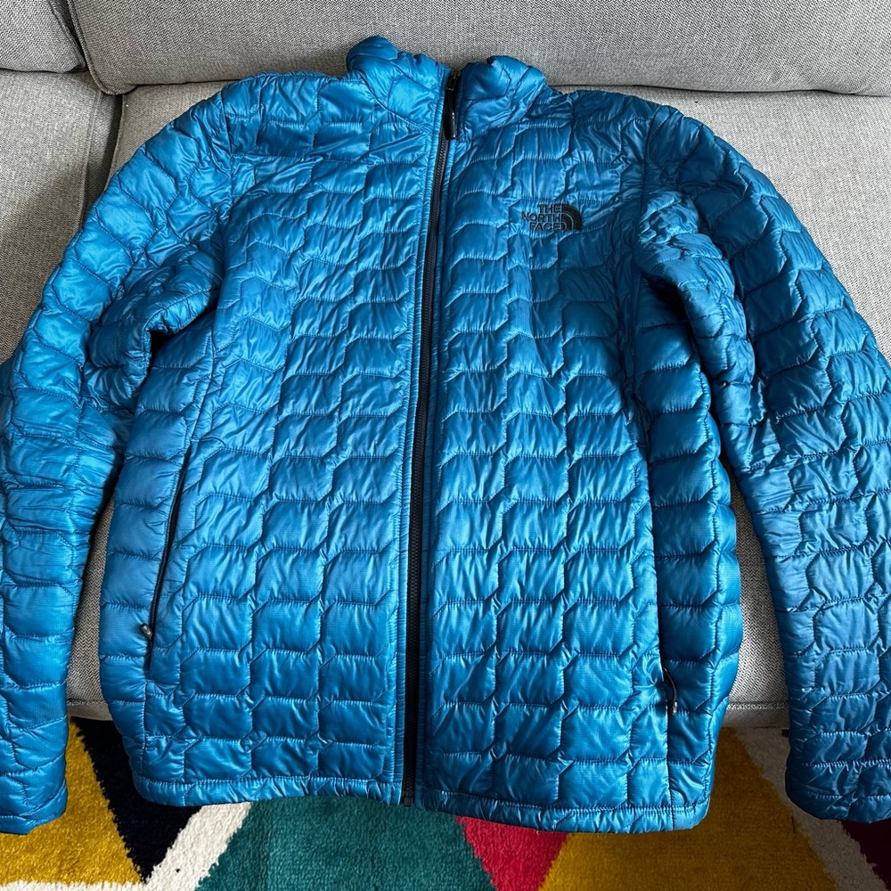 The North Face Thermoball Men’s Small Jacket